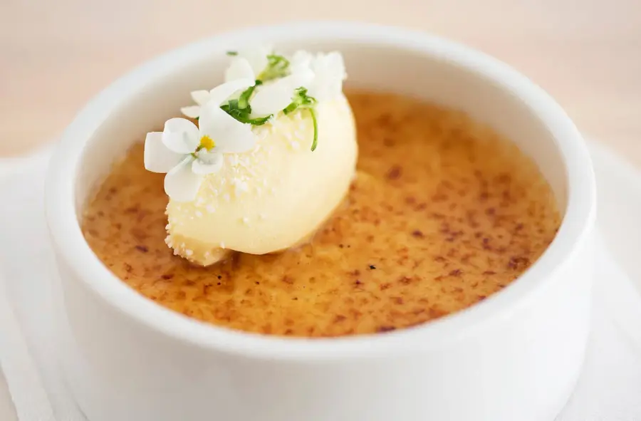 Kuva annoksesta Crème Brûlée