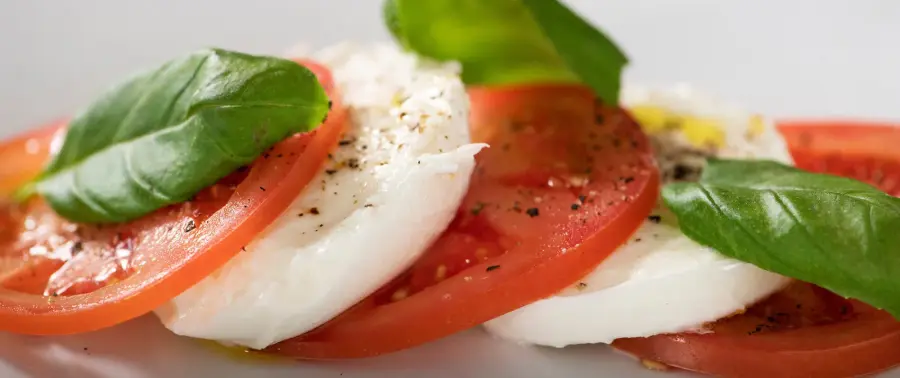 Kuva annoksesta Caprese-salaatti