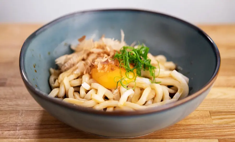 Kuva annoksesta Udon nuudelit dippiliemessä (Bukkake Udon)